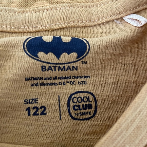 Two Batman tops for boys size S - Picture 3 of 4
